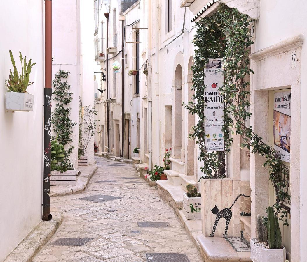 L'Angolo Di Gaudi, Alcoba Blanca Putignano Buitenkant foto