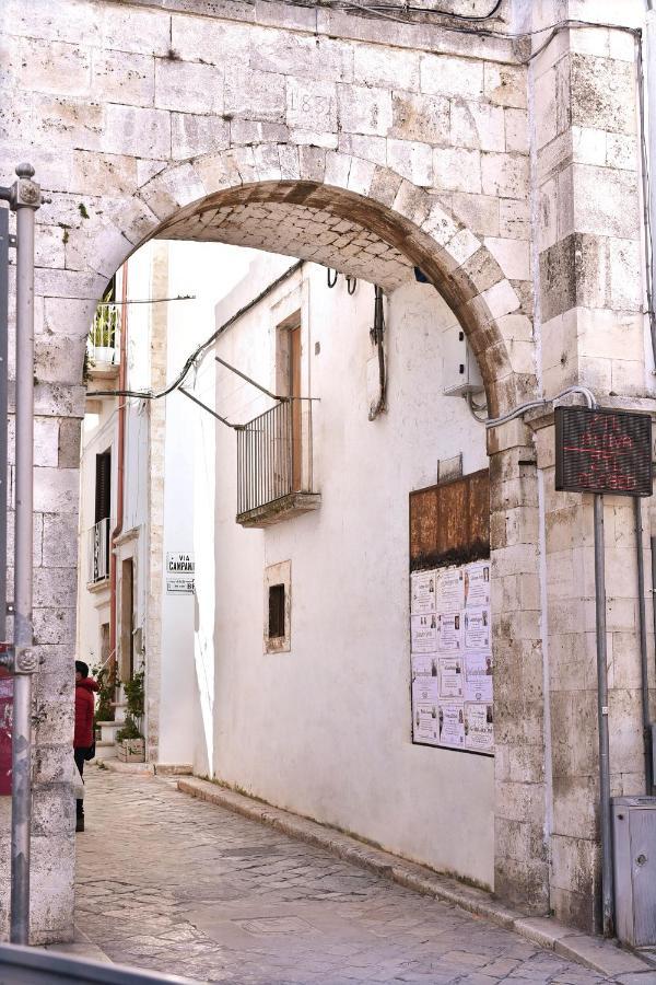 L'Angolo Di Gaudi, Alcoba Blanca Putignano Buitenkant foto