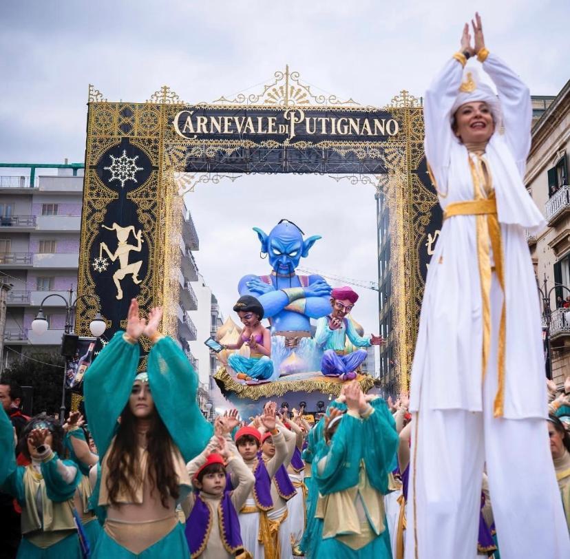 L'Angolo Di Gaudi, Alcoba Blanca Putignano Buitenkant foto